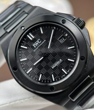 IWC Ingenieur Imitation Watches Black Dial Automatic Movement V7 Factory 40mm