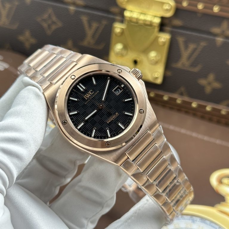 IWC Ingenieur Luxury Fake Watches Black Dial Swiss Automatic Movement V7 Factory 40mm