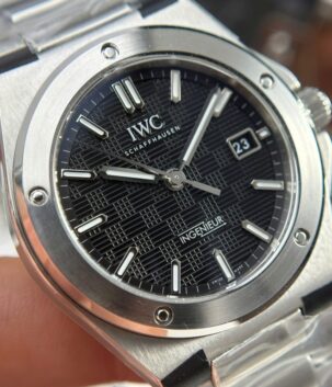 IWC Ingenieur Super Clone Watches Black Dial Stainless Steel V7 Factory 40mm