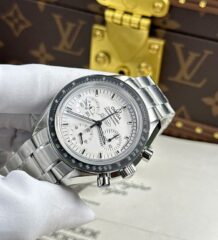 Omega Speedmaster Apollo 13 Silver