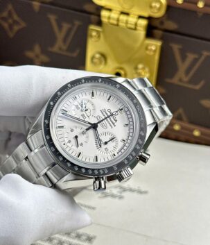 Omega Speedmaster Apollo 13 Silver