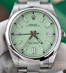 Rolex Oyster Perpetual 134300 Dial