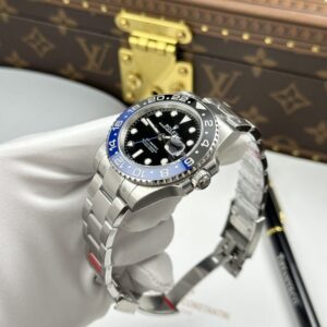 Rolex-Rep-11-GMT-Master-II-126710BLNR-Batgirl-Calibre-3285-Day-Oyster-VS-40mm-1-768x768