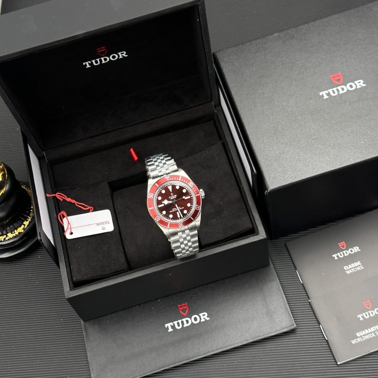 Tudor Black Bay Fifty Eight Replica Watches Red Burgundy Dial Jubilee Strap ZF Factory 39mm