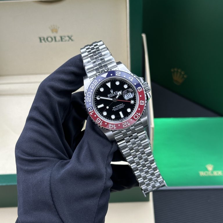 Rolex GMT-Master II Pepsi Replica Watches Black Dial Jubilee Strap VS Factory 40mm
