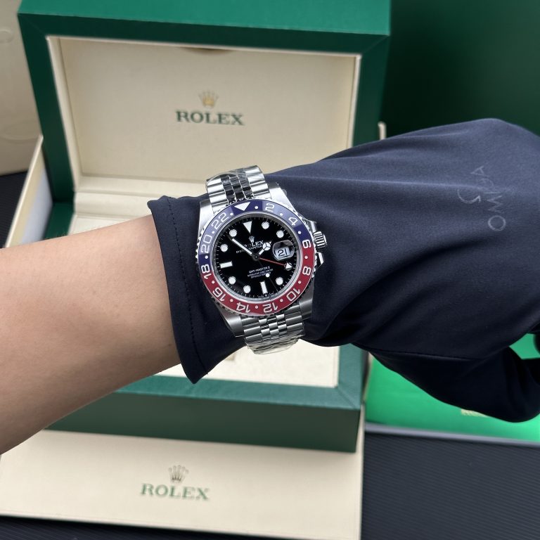 Rolex GMT-Master II Pepsi Replica Watches Black Dial Jubilee Strap VS Factory 40mm - Image 5