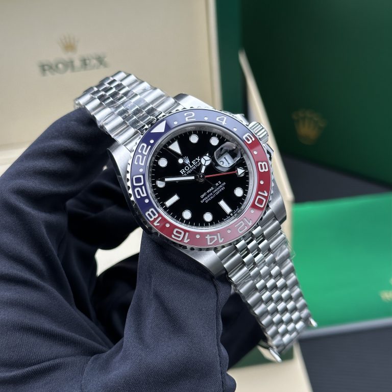 Rolex GMT-Master II Pepsi Replica Watches Black Dial Jubilee Strap VS Factory 40mm - Image 6