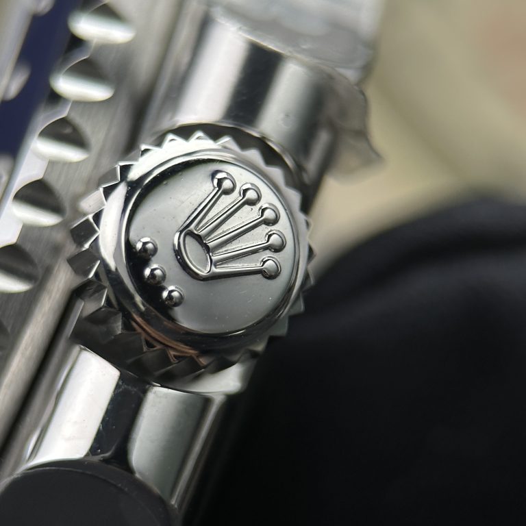 Rolex GMT-Master II Pepsi Replica Watches Black Dial Jubilee Strap VS Factory 40mm - Image 8