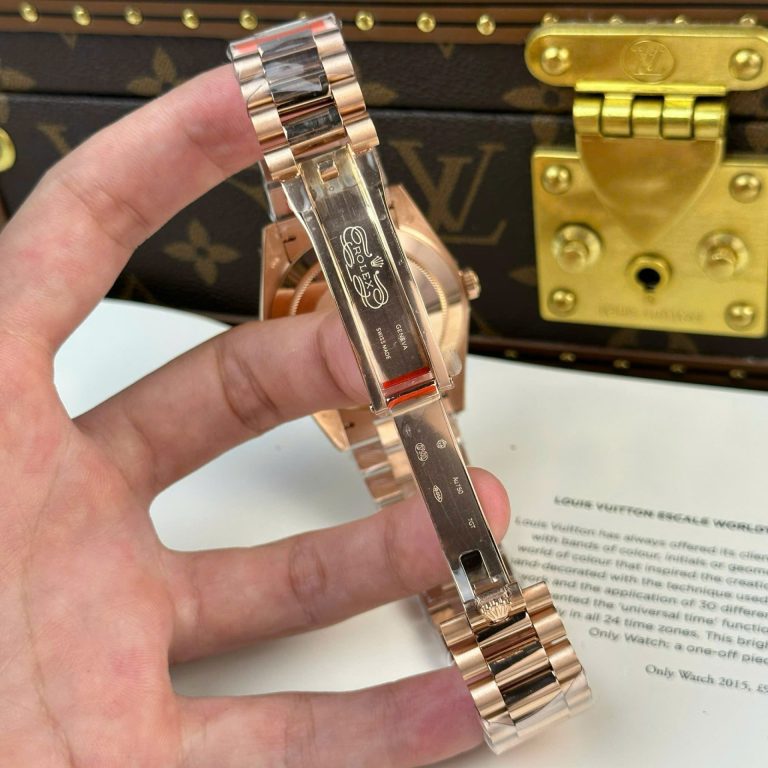 Rolex Luxury Fake Watches Day-Date Green Dial Rose Gold Weight 186 Grams QF Factory 40mm - Image 11