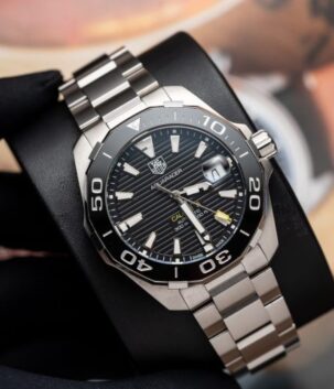 Tag Heuer Replica Watch Aquarace Black Dial Motif Raye 43mm